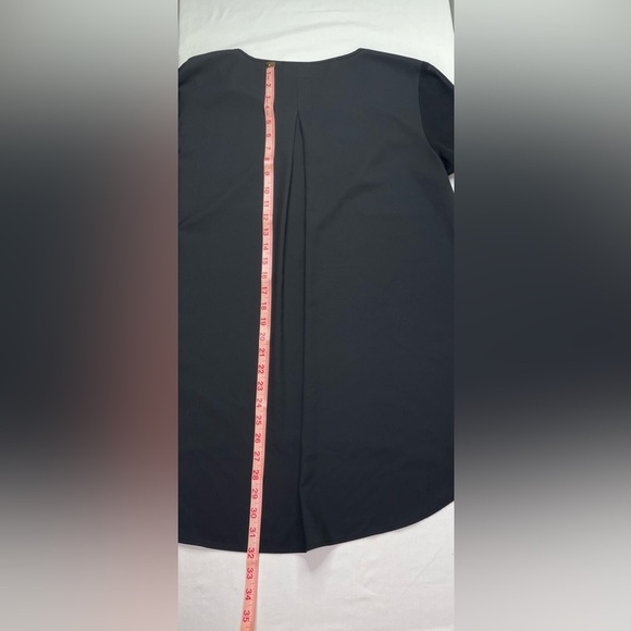 Chico's Black Relaxed V-Neck Semi Sheer Short Sleeve Tunic Blouse Size XL - Picture 8 of 9